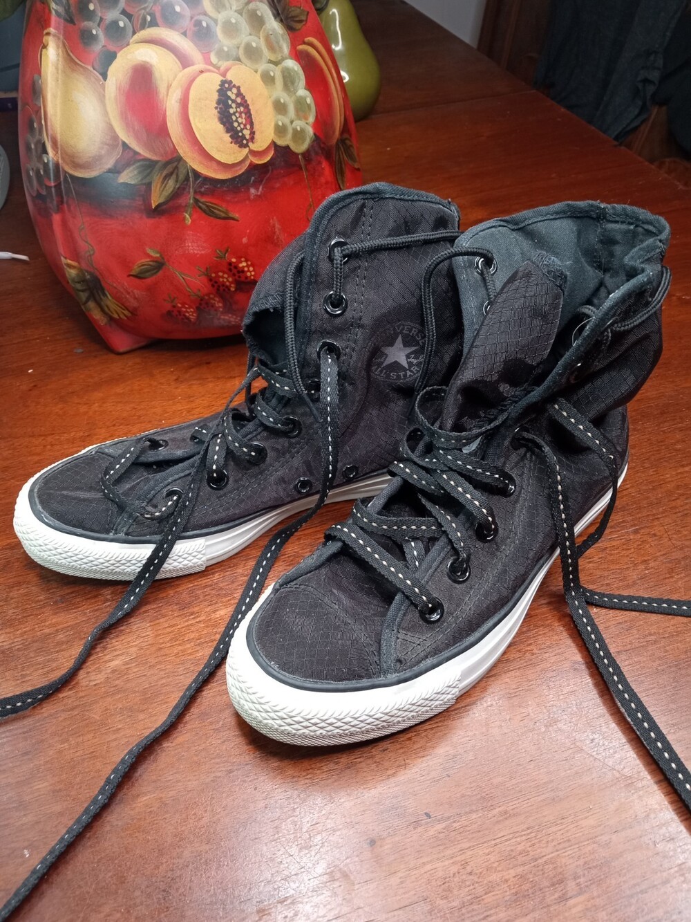 Converse All-Star Chuck Taylor Slouchy Hi Top Textile Women’s Black/White SZ: 4
